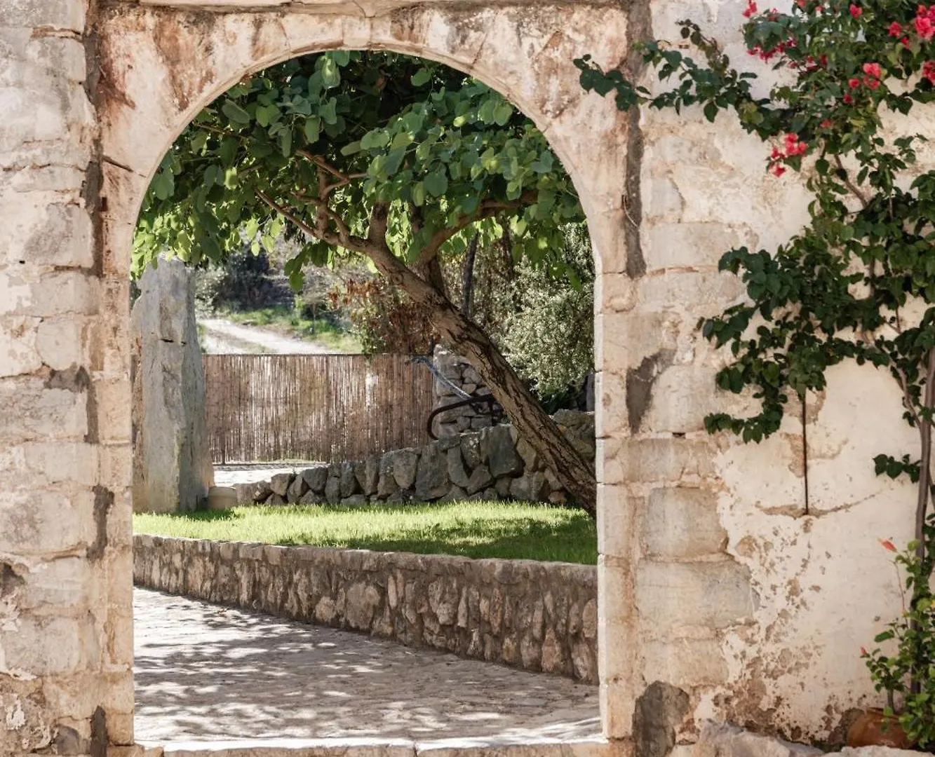 Ca'N Beneit Hotel Binibona