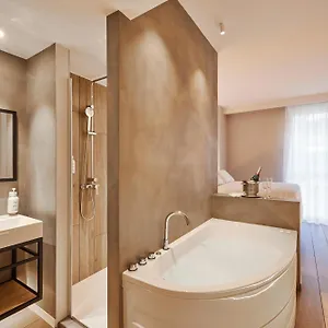 https://century-park.catalonia-hotels.com